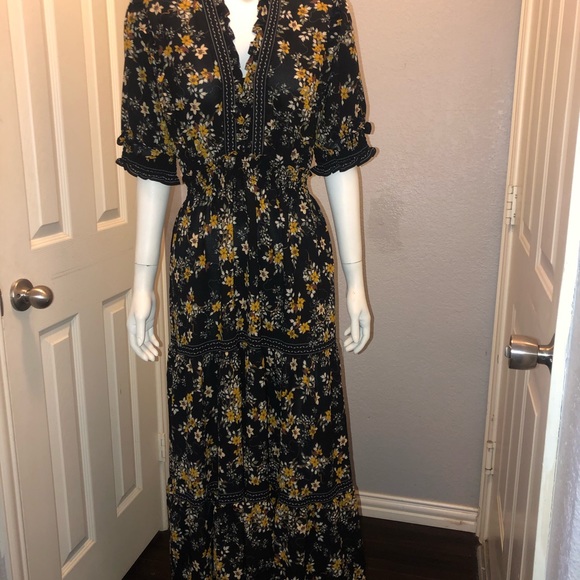 Beautiful extremely versatile Max Edition dress - Picture 5 of 8